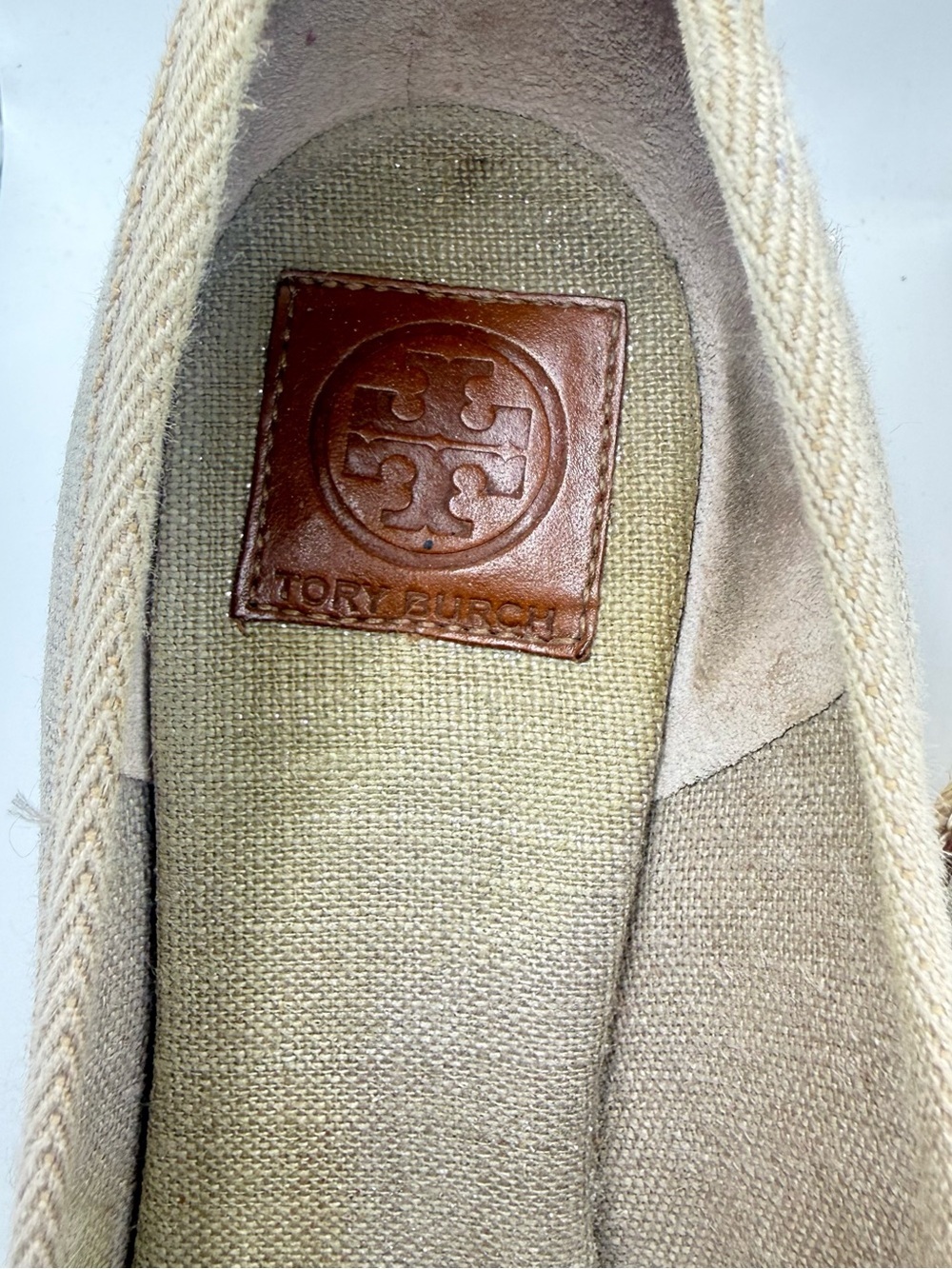 Tory Burch Tan Linen Wedge Espadrilles with Bow and Gold Logo - Picture 7 of 12